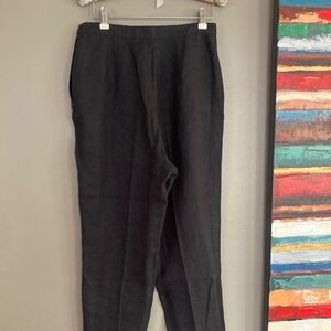 Tailored black linen capris made in Italy